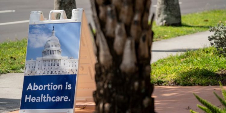 Crowdfunding saves Florida abortion clinic with $193,000 in fines