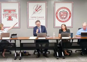 School board member does Nazi salute in clash with ‘dictator’ rival