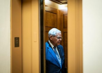 Menendez, facing more calls to resign, to address fellow Senate Democrats