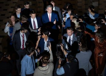 Hard-liners plot to replace McCarthy with a deputy as shutdown looms