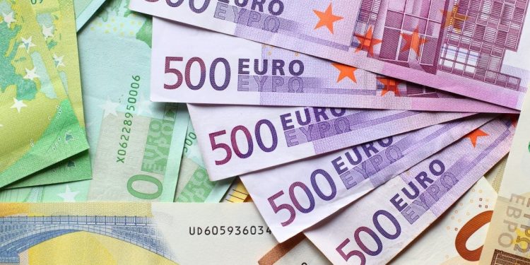 The Euro Rate Dilemma: ECB Decision Looms Large