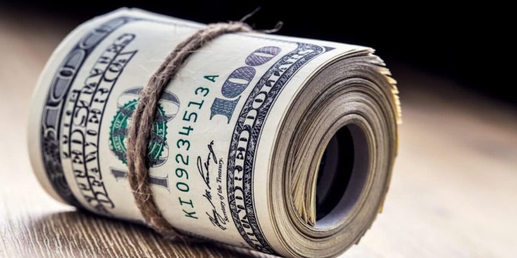 The dollar index retreats to 104.00, looking for new support