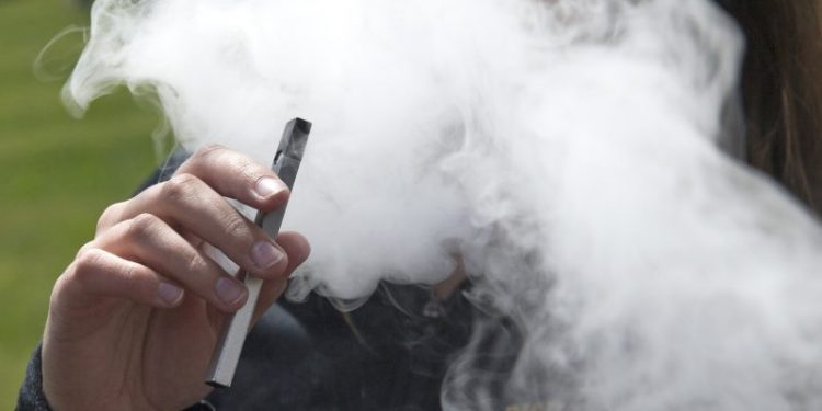 Supreme Court declines to hear case challenging FDA authority to reject flavored e-cigarettes