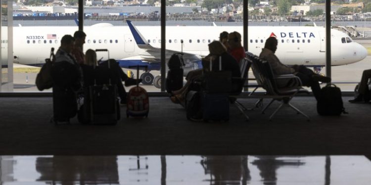 Delta makes more tweaks to frequent flyer program after backlash