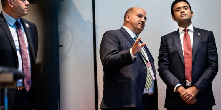 Private calls, public praise: Inside the unusual Trump-Ramaswamy dynamic