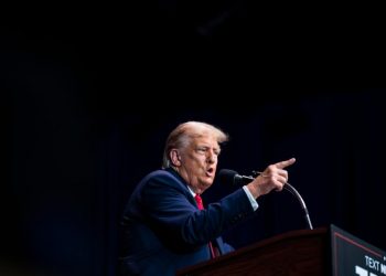 Trump maintains lead in Iowa poll while Haley ties for second with DeSantis