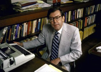 Kevin Phillips, Nixon political analyst and prolific author, dies at 82