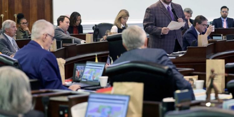 N.C. Republicans pass redistricting map expected to flip 3 House seats