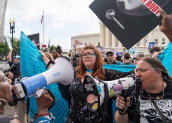 Justice Dept. focuses on violence by protesters at abortion clinics