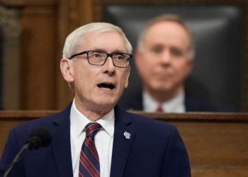 Man with a gun demands to see Wisconsin governor, is arrested, and returns with rifle