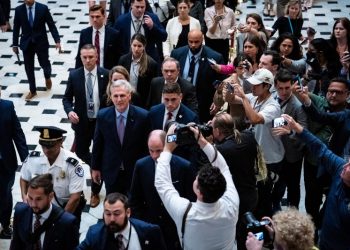 Kevin McCarthy’s election machine in limbo as GOP seeks new speaker