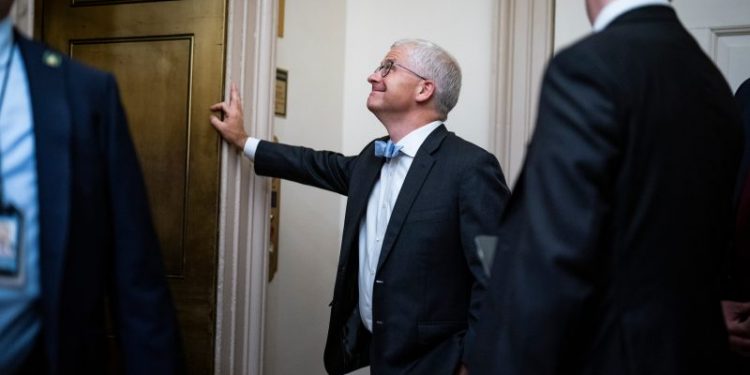 Congress could grant the temporary House speaker more power. Here’s how.