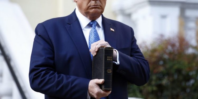 Trump pledges to turn away those who don’t like ‘our religion’