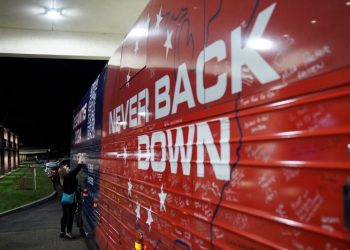 CEO of pro-DeSantis super PAC resigns amid rising tensions