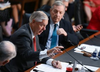 Senate Dems postpone vote to subpoena allies of Justices Thomas, Alito