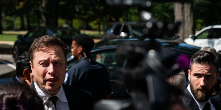 Elon Musk boosts Pizzagate conspiracy theory that led to D.C. gunfire