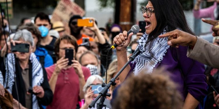 Democrats’ emotional divisions on Israel burst into public view