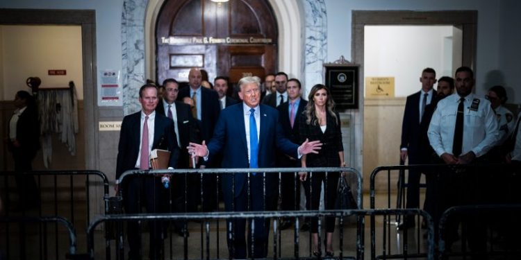 Gag order against Trump temporarily lifted in New York fraud trial