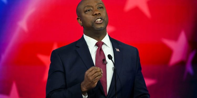 Tim Scott suspends struggling presidential primary bid