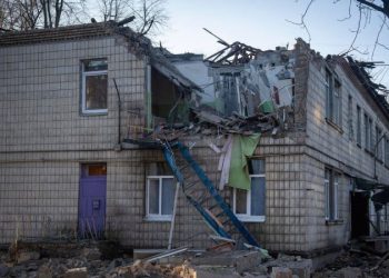 Russia launches largest drone attack on Kyiv since start of war, injuring 5