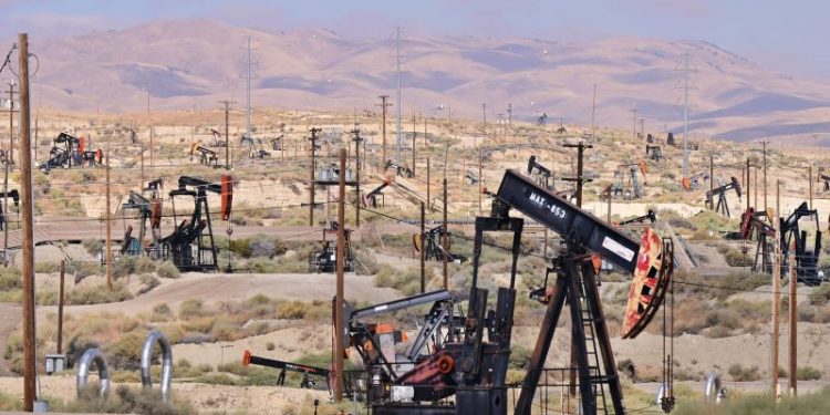 U.S. oil production hit a record under Biden. He seldom  mentions it.