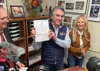 North Dakota Gov. Doug Burgum suspends Republican presidential campaign