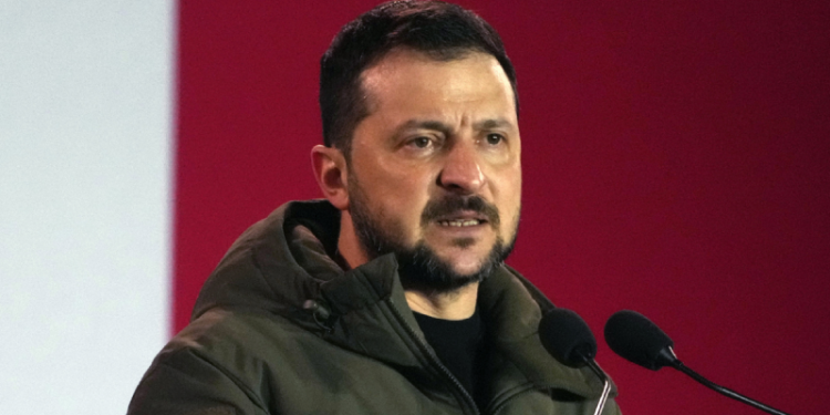 Ukraine aid threatens to fall through cracks as Republicans, Democrats play blame game