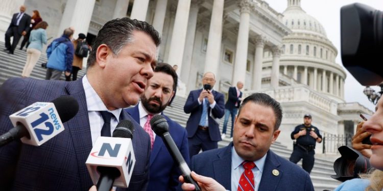 New York high court allows state Democrats chance to alter congressional maps