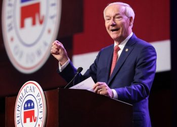 Former Arkansas Gov. Asa Hutchinson ends Republican campaign for president after finishing 6th in Iowa