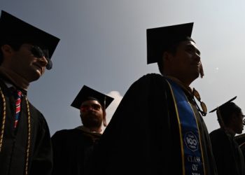 Student loan repayment issues frustrate borrowers, prompting federal response