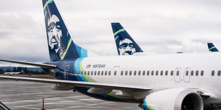 Hundreds of Alaska Airlines and United flights canceled after Boeing 737 Max 9 groundings