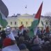 White House staff ‘relocated’ after pro-Palestinian rioters damage anti-scale fencing, hurl objects at cops