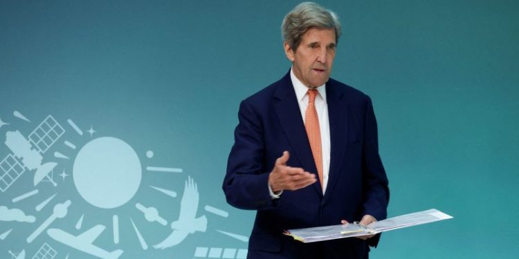 John Kerry to step down as top U.S. climate change negotiator