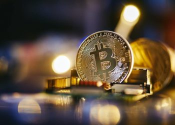 Bitcoin and Ethereum: Bitcoin under pressure falls to $40600