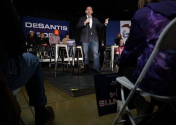 Iowa reveals the grim indignities of running for second place to Trump