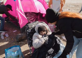 Border spike leaves Biden facing political jeopardy, financial squeeze