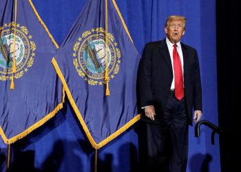 Trump, basking in Iowa glow, hits the campaign trail — and the courthouse