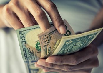 U.S. Dollar Peaks: 5-Week High Amid Global Currency Shifts