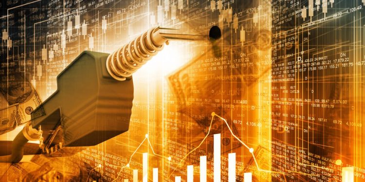 Oil Market Tightens: Brent at $4.34