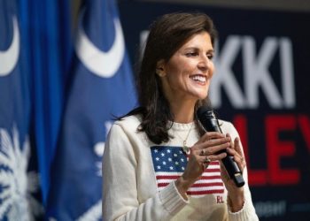 Haley spotlights Trump ‘chaos’ as judge sets former president’s hush money trial start for March