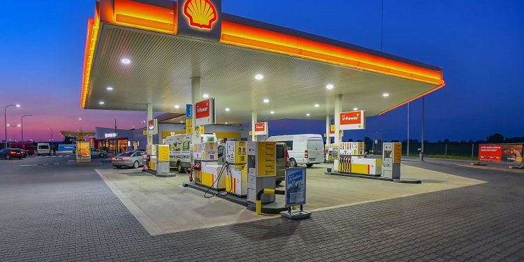 Shell Exceeds Expectations in 2023 Despite Market Challenges