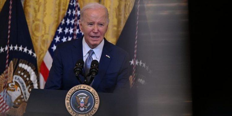 Biden convenes congressional leaders as federal shutdown deadline nears