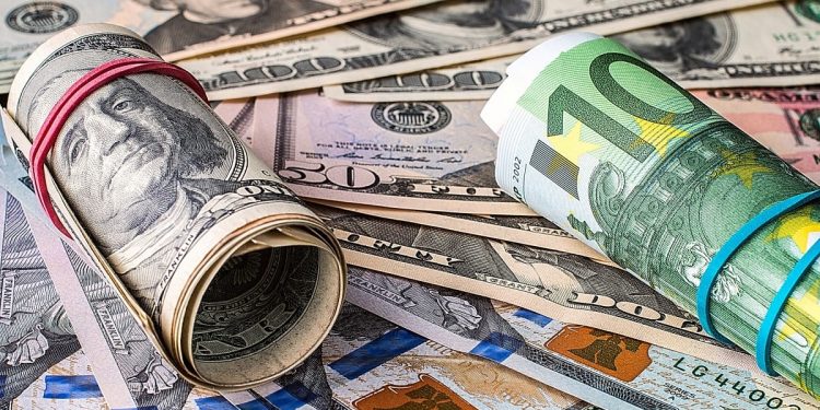 Dollar Holds Steady at 104.23 Amid Inflation Data