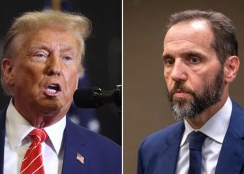 Supreme Court agrees to review whether Trump immune from prosecution in federal election interference case