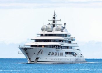 Russian oligarch’s yacht costs U.S. taxpayers close to $1 million a month