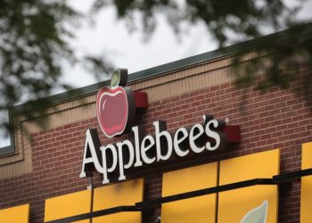 Applebee’s and IHOP are launching co-branded locations with both chains under one roof