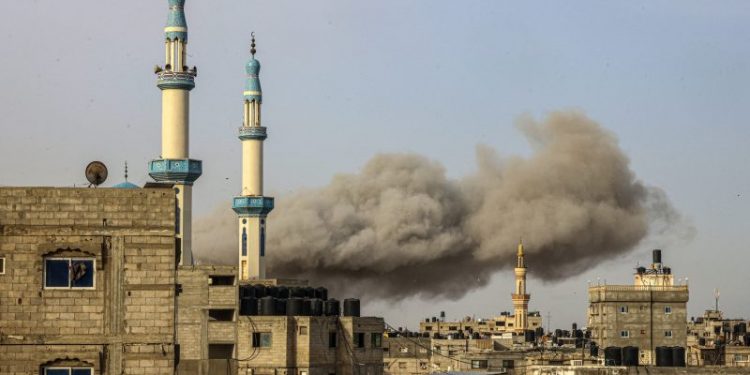 U.S. signs off on more bombs, warplanes for Israel