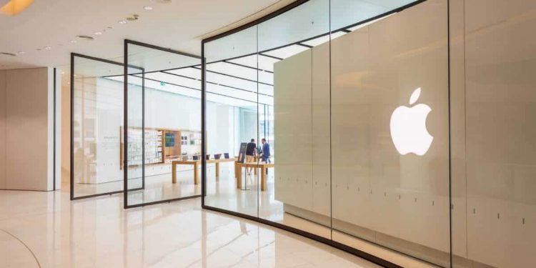 Apple’s Legal Fights & $72.6B China Revenue Drop