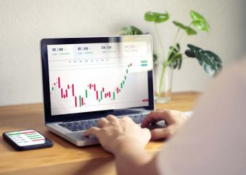 Stock Soars 268%: Reddit’s $ANF Underdog Triumph