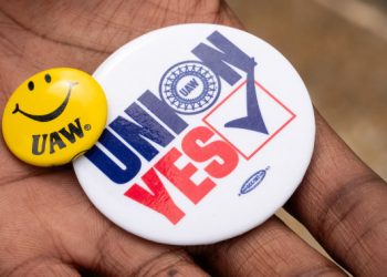 Volkswagen workers in Tennessee vote to join UAW in historic win for union